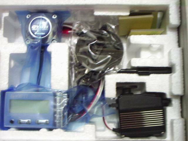 Futaba GY611 Gyro w S9256 02.JPG